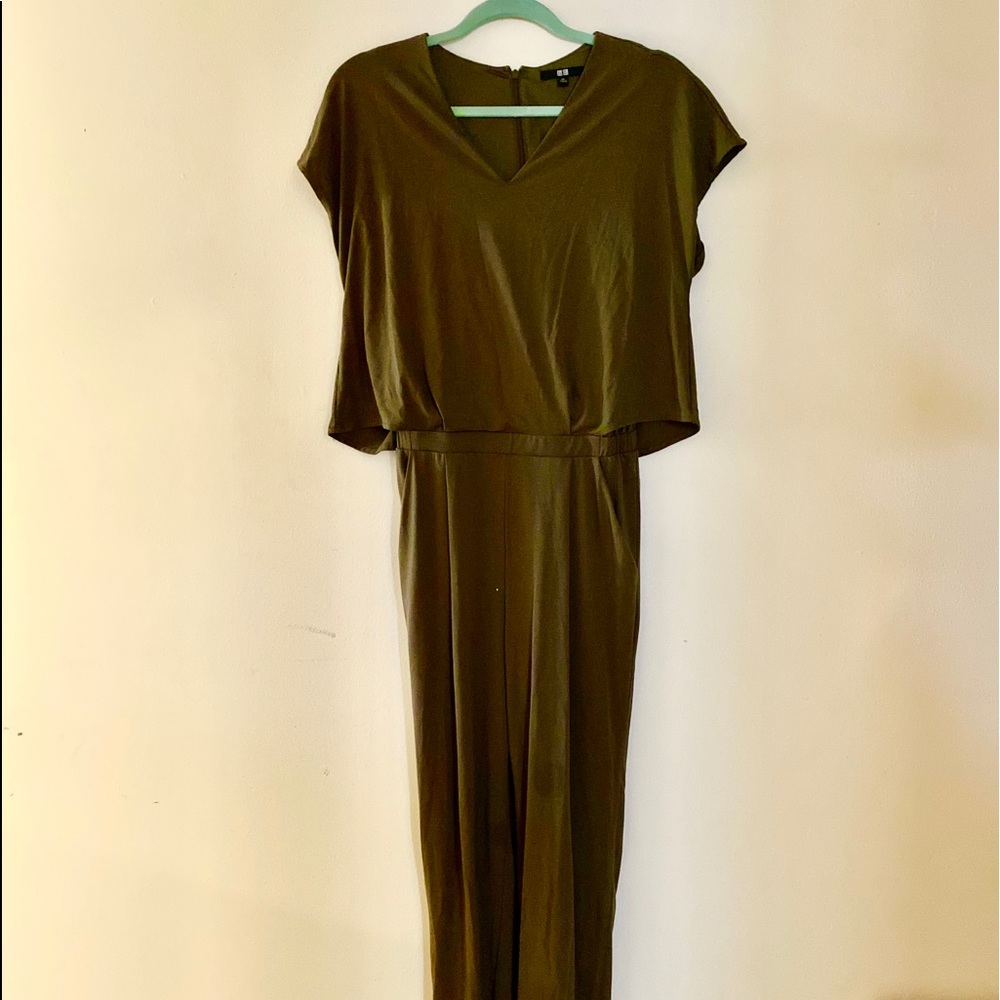 Uniqlo Cotton Jumpsuit in Olive